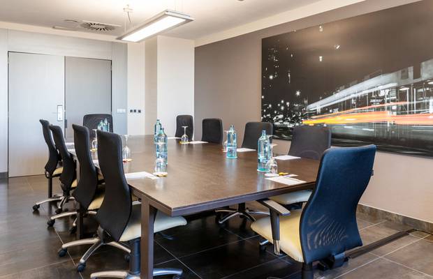 Salon Consejo Hotel ILUNION Aqua 4 Valencia